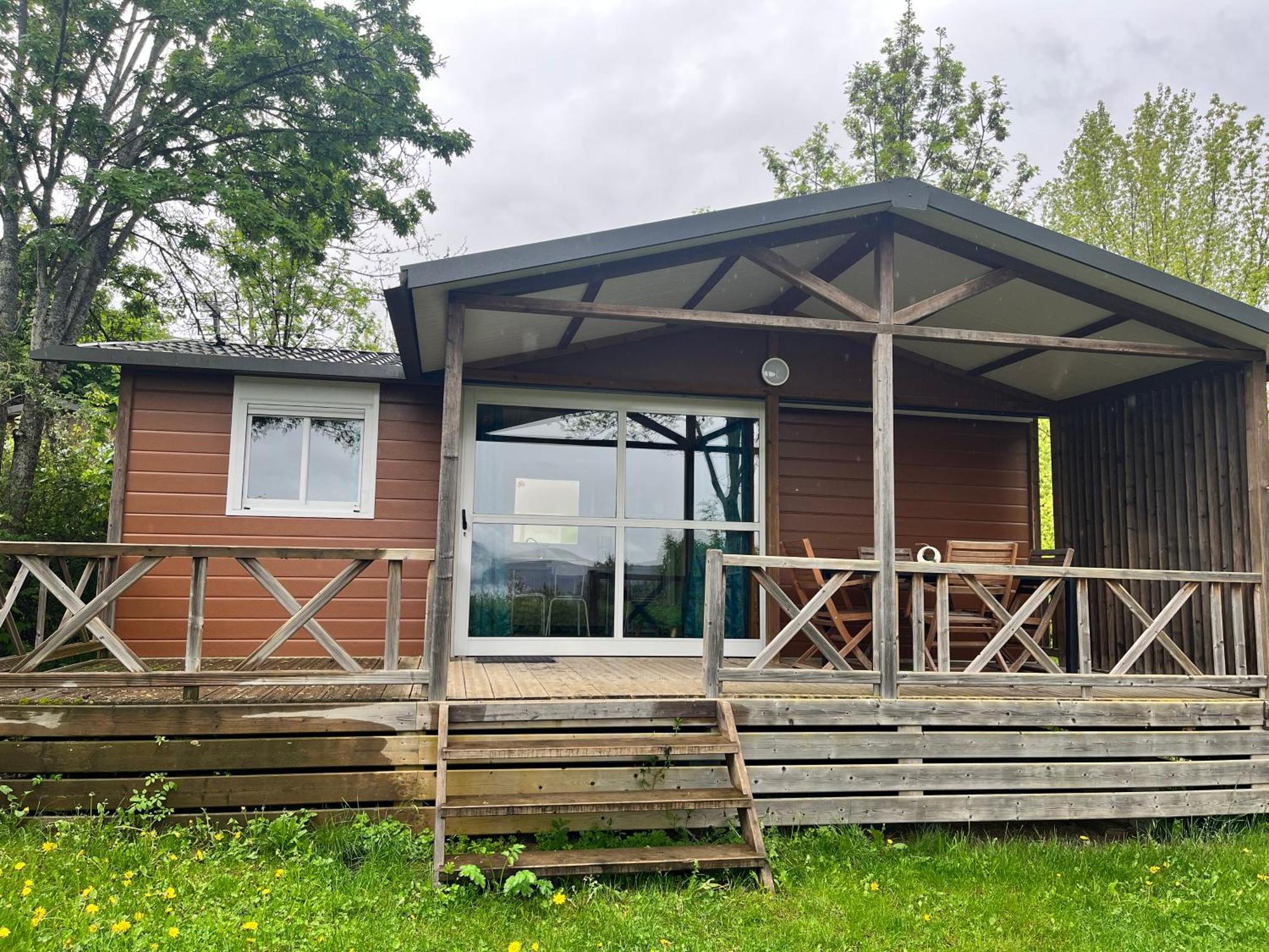 Village De Chalets Et Camping La Pierre De L'Aigle La Bréole Eksteriør billede